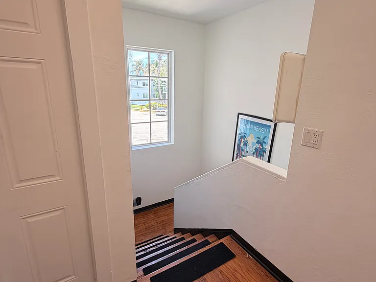 7124 Bay Dr #7 — Photo 9