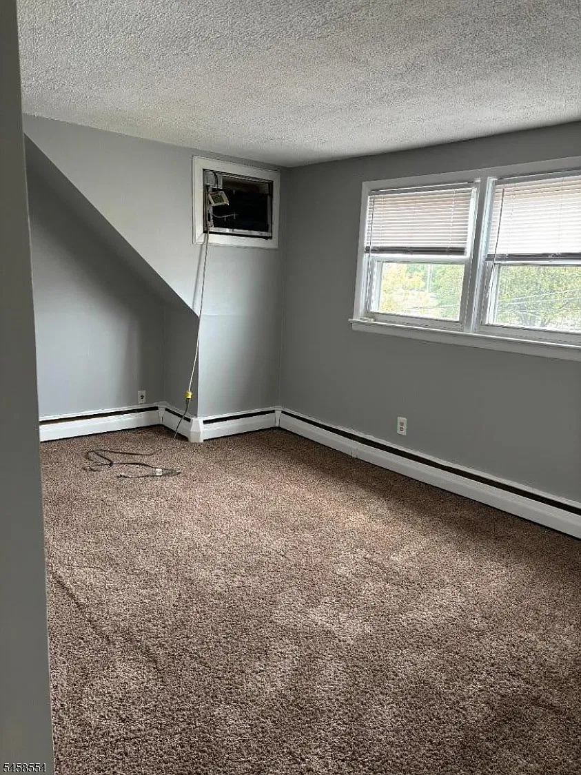 2 bed, 1.0 bath, $1,800 — Photo 4
