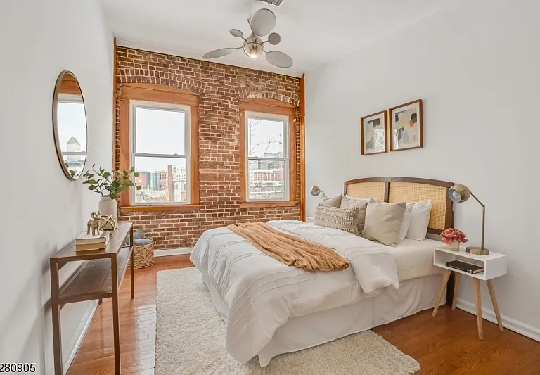 54-60 McWhorter St #307 — Photo 7