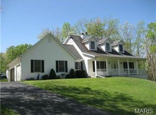 77 Woodlake Ln, Troy, MO 63379