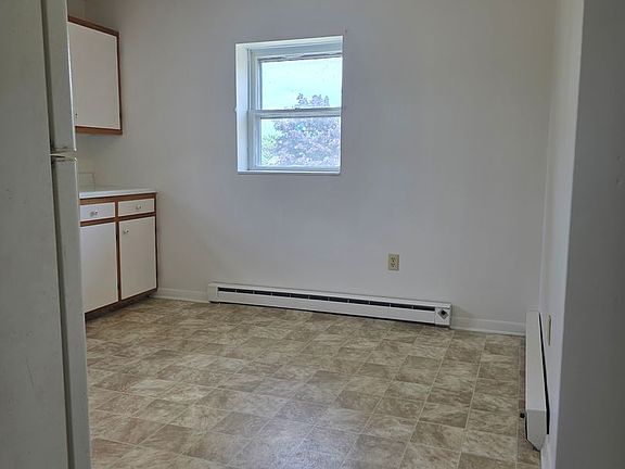 5th image of 150 McCauley Ave
