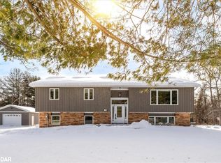 100 Pine Post Rd, Georgina, ON L4P3C8