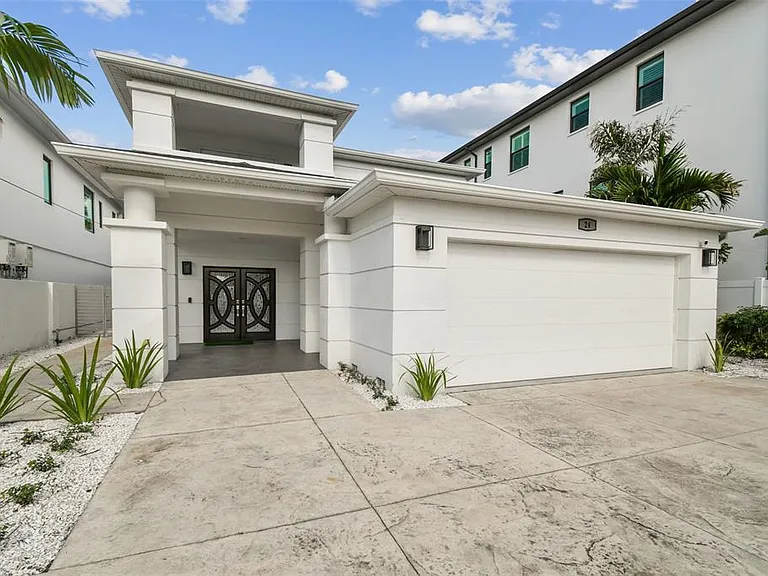 24 Adalia Ave — Photo 21