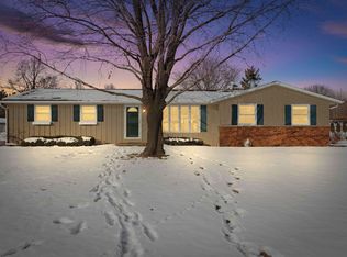 2561 Vicki Ln, Green Bay, WI 54311