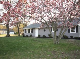 64 Shady Brook Ln, Springfield, MA 01118