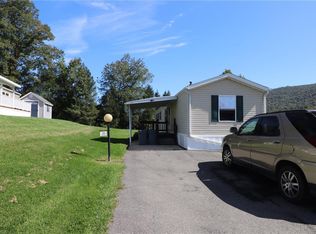 35 Hillside Pl UNIT 35, Kunkletown, PA 18058