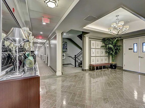 3rd image of 301 Franklin Ave