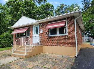 35 Peru St, Willimantic, CT 06226
