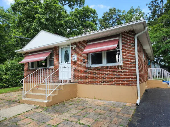 35 Peru Street, Windham, CT 06226