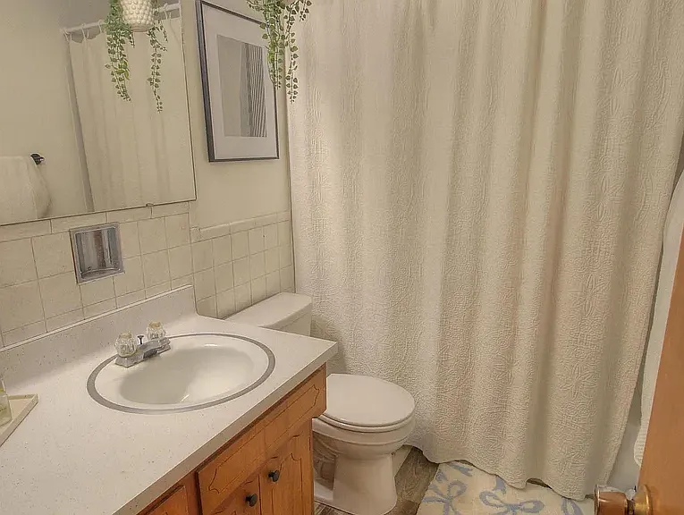 525 N Clarmar Ave #4 — Photo 12