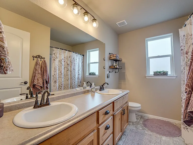 1302 Chamois Dr — Photo 31
