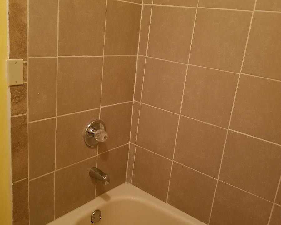 2nd image of 723 Sycamore St APT 3