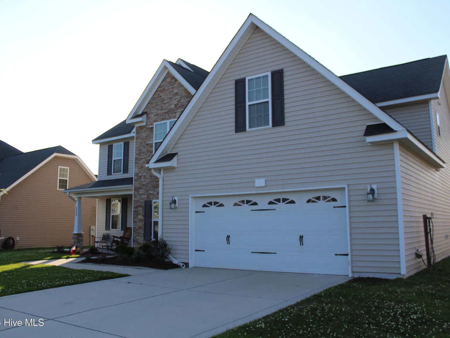 4 bed, 3.5 bath, $2,550 — Photo 2