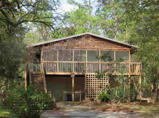 10 Laird Ln, Crawfordville, FL 32327