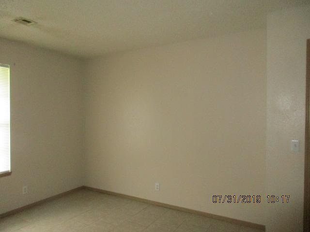 1st image of 503 SE A St APT A
