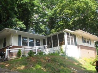 604 Memorial Drive Ext, Greer, SC 29651