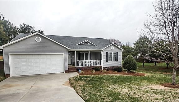 3rd image of 1019 Golden Eagle Dr
