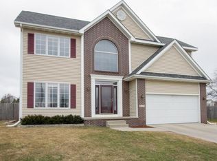 2229 Windfield Dr, Ames, IA 50010