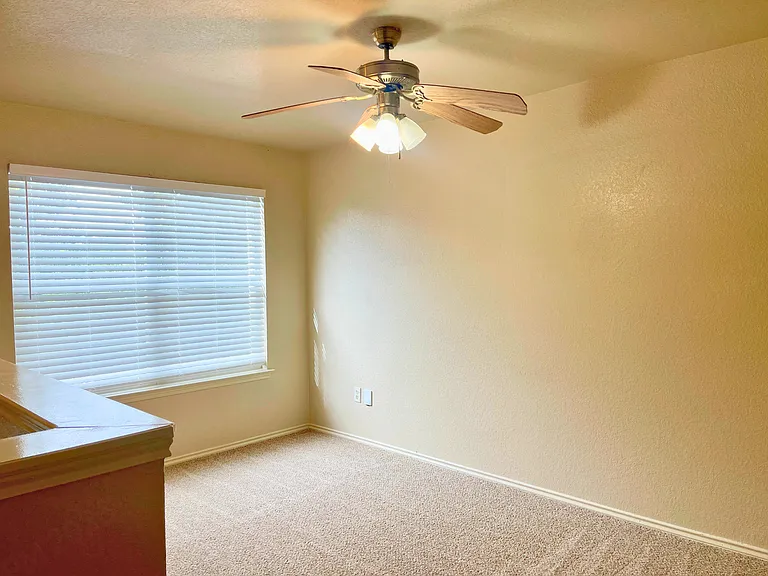 6031 Kensinger Pass — Photo 8