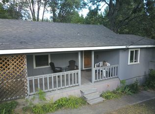 206 S A St, Mount Shasta, CA 96067