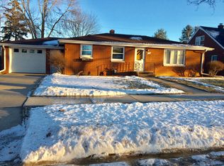 1721 Briquelet St, Green Bay, WI 54304