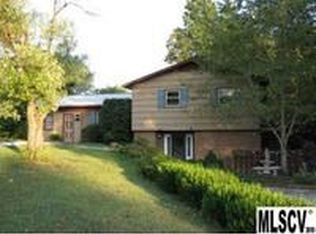 2724 20th Street Ln NE, Hickory, NC 28601