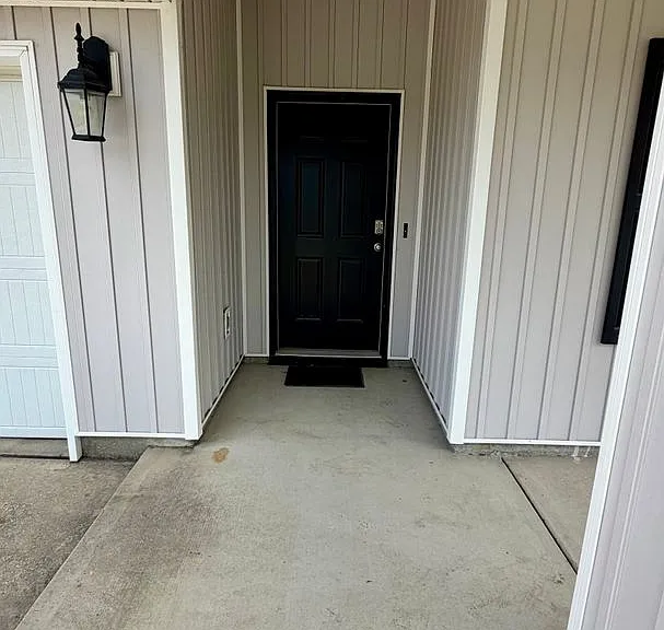 4113 Brighton Blvd — Photo 2