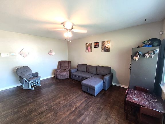 3rd image of 752 Vassar Dr