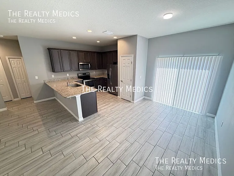 491 Ixora Ave NW — Photo 28