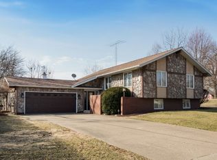 1005 E Madison St, Washington, IA 52353