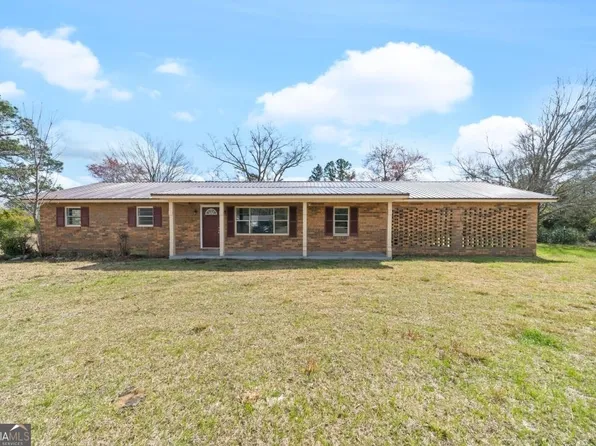 44 E County Line St, Milan, GA 31060