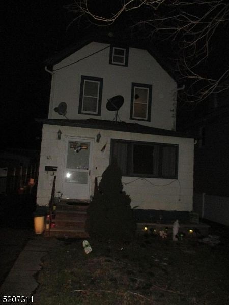 1st image of 181 Jerome Pl