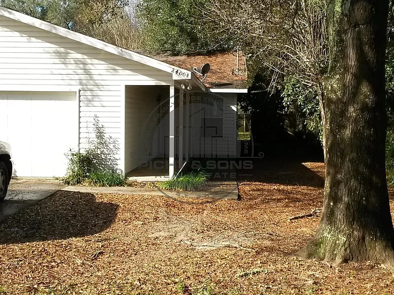 2400 Barcelona Ct — Photo 11