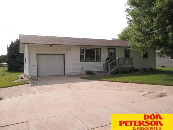 206 N Aberley Ave, Hartington, NE 68739