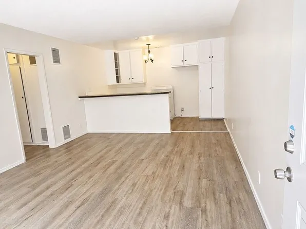 2630 S La Salle Ave APT 1, Los Angeles, CA 90018