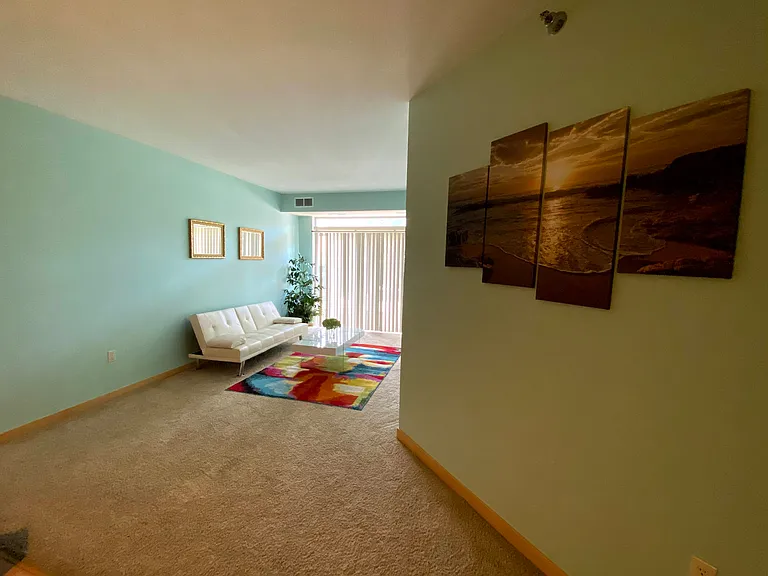 2600 University Ave SE #107 — Photo 5