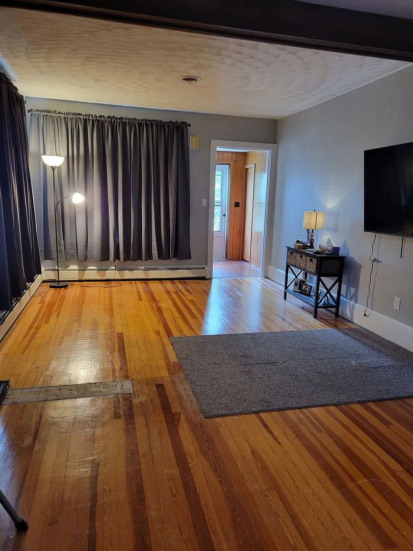 137 Maple Avenue — Photo 3