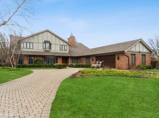 627 Edgemont Ln, Park Ridge, IL 60068