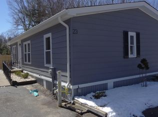 23 Deer Way, Manalapan, NJ 07726