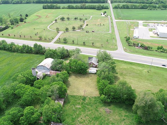 3rd image of 2952 Highway 43 N