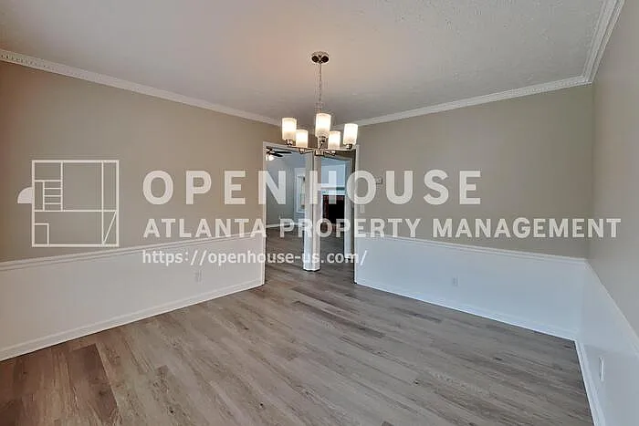 979 Tyrell Dr — Photo 9