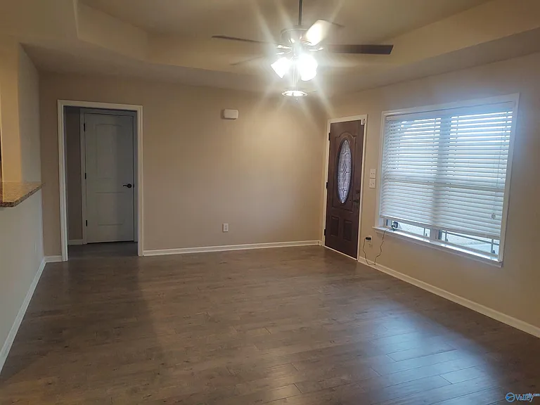 108 Hunter Way — Photo 3