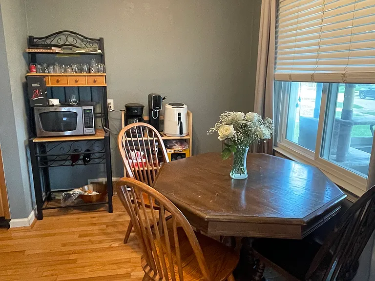 241 Devillen Ave — Photo 10