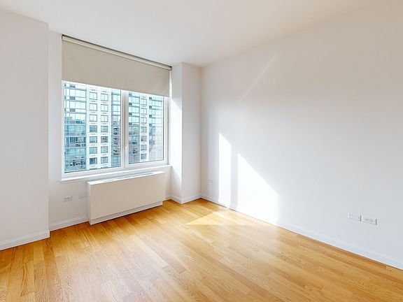 3rd image of 795 Columbus Ave APT 16E
