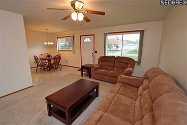 2nd image of 355 Parkway Dr