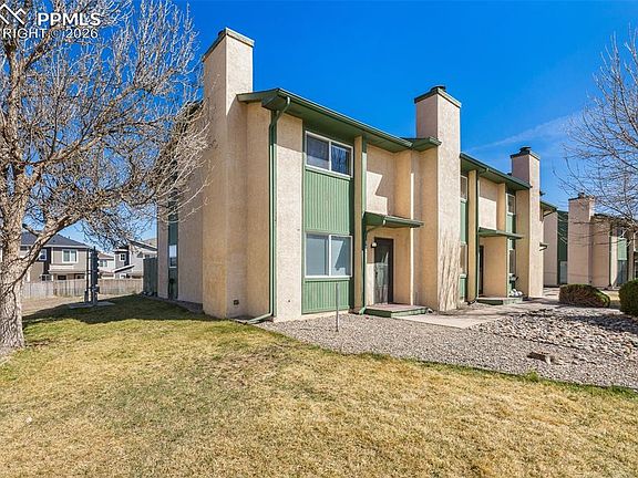 3rd image of 2429 Cherokee Park Pl