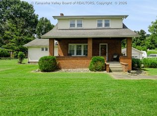 1296 Martha Rd, Barboursville, WV 25504