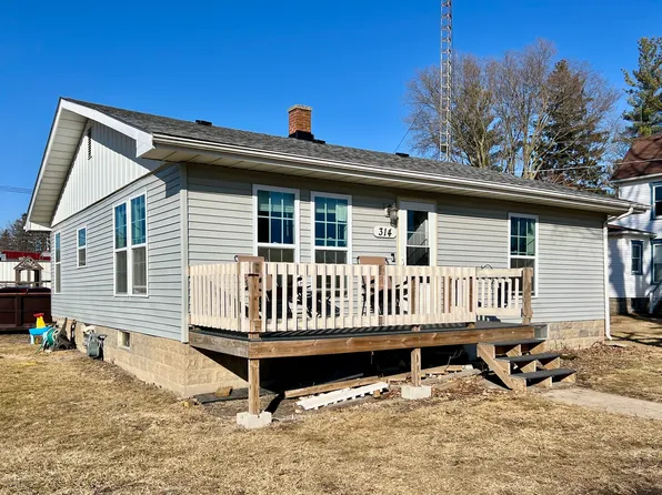 314 W Cherokee Ave, Shabbona, IL 60550
