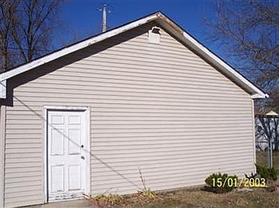 3rd image of 612 2nd St