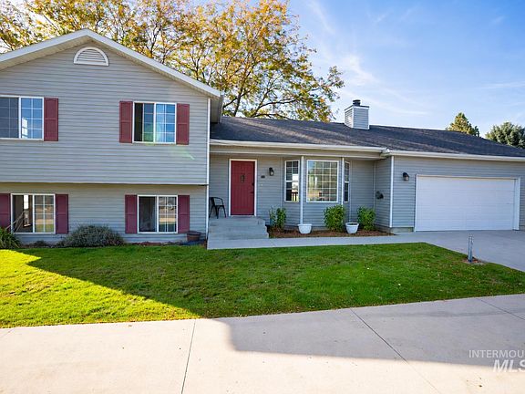2nd image of 112 Seminole Cir